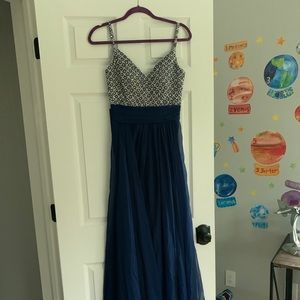 La Femme gown size 2